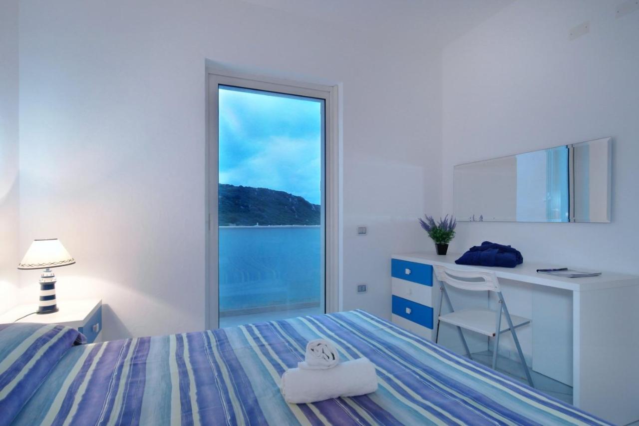 Sea View - Rena Bianca *
